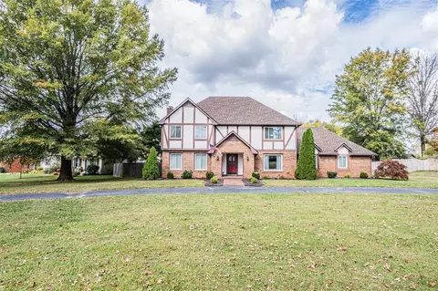 3331 Bow Dr, Bowling Green, KY 42104