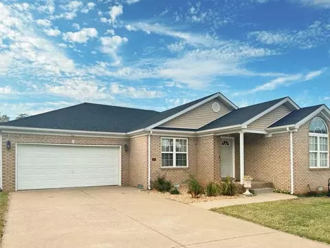205 Lost Mill Ct, Bowling Green, KY 42104