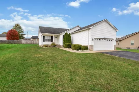 1649 Copper Run Way, Bowling Green, KY 42101