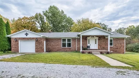380 421 Warden Ln, Russellville, KY 42276
