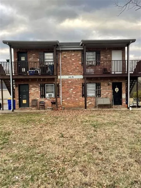 1415 N Sunrise Dr, Bowling Green, KY 42101