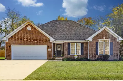1550 Kenilwood Way, Bowling Green, KY 42104