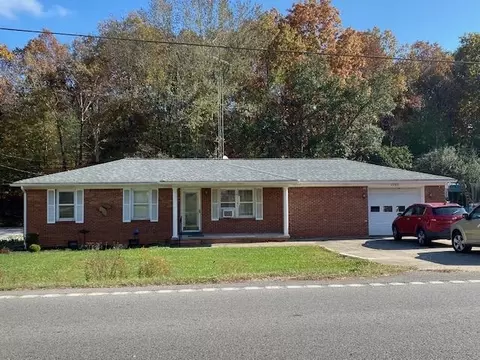 2702 S Highway 431, Beechmont, KY 42323