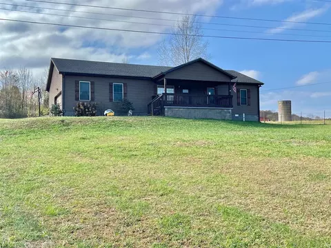 237 Apple Valley Rd, Bowling Green, KY 42101