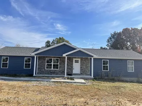 2398 Three Forks Rd, Smiths Grove, KY 42171