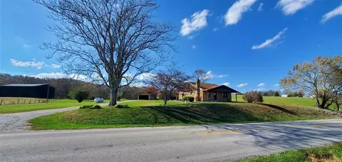 2425 Lonoke Rd, Horse Cave, KY 42749