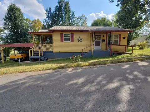115 Church St, Horse Cave, KY 42749