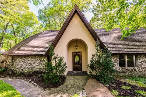 161 Morningstar Ct, Bowling Green, KY 42103