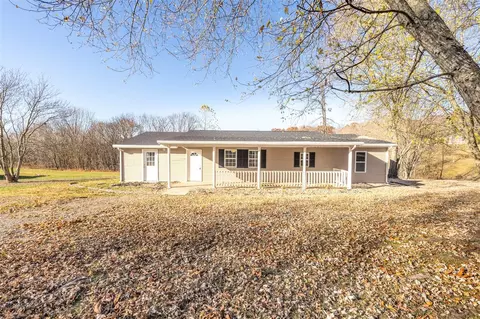 648 Pope Rd, Scottsville, KY 42164