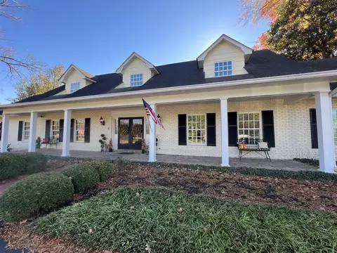 1435 Mt Ayr Cir, Bowling Green, KY 42103