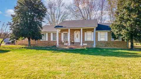 3099 Lewisburg Rd, Russellville, KY 42276