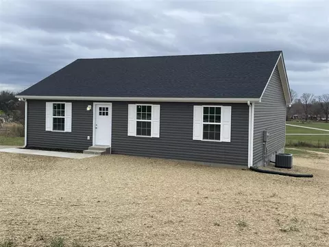 115 Barbee Ln, Smiths Grove, KY 42171