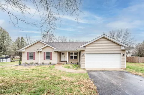235 Peach Blossom Ln, Bowling Green, KY 42103