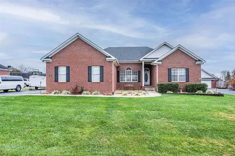 154 Huntsman Cir, Bowling Green, KY 42103