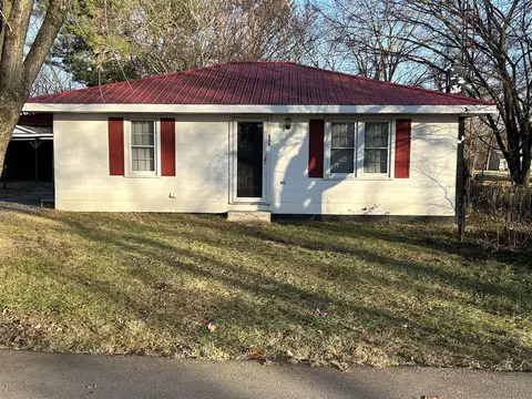 206 N 8th St, Scottsville, KY 42164