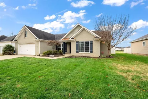 2725 Pointe Ct, Bowling Green, KY 42104