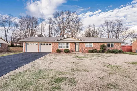 1705 Curling Way, Bowling Green, KY 42104