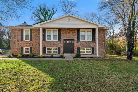 348 Robin Ave, Bowling Green, KY 42104