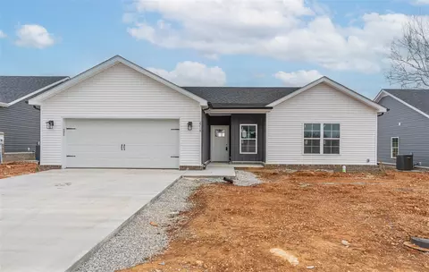 2718 Cedrus Ave, Bowling Green, KY 42101