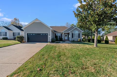 719 Wintercress Ln, Bowling Green, KY 42104