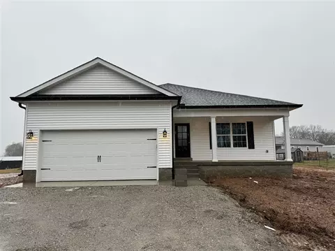 1915 Gold City Rd, Franklin, KY 42134