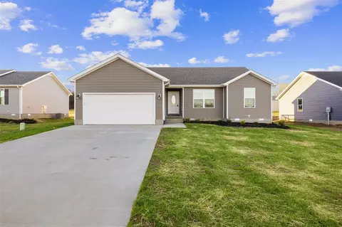 495 Deluth Dr, Bowling Green, KY 42101