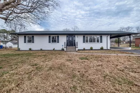 912 Elm St, Franklin, KY 42134