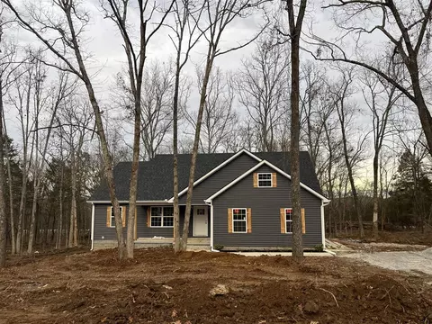 111 Woodhurst Ln, Russellville, KY 42276