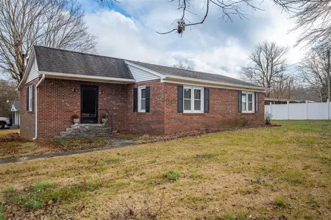 333 Echo Valley Rd, Auburn, KY 42206