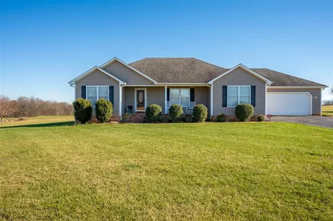 90 Aston Appling Rd, Auburn, KY 42206