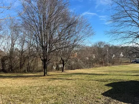 203 E Cherry St, Scottsville, KY 42164