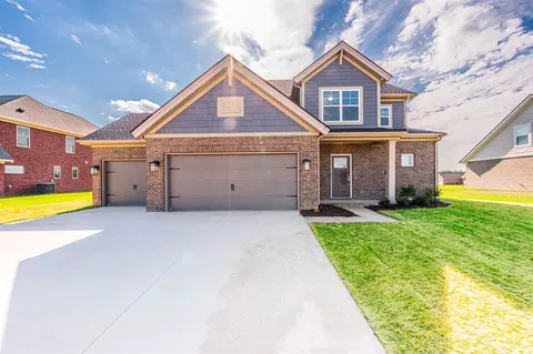 1351 Warrior Ln, Bowling Green, KY 42104