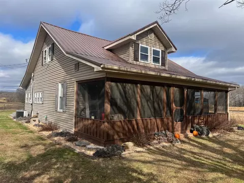 4686 Sulphur Well Knob Lick Rd, Knob Lick, KY 42154
