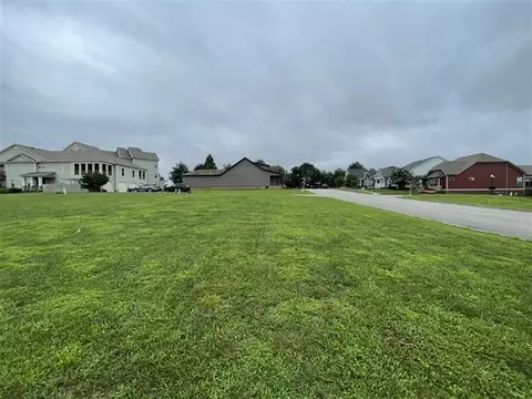401 Traditions Blvd, Bowling Green, KY 42103