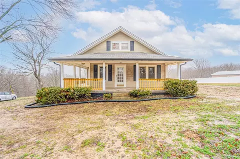 796 Pope Rd, Scottsville, KY 42164