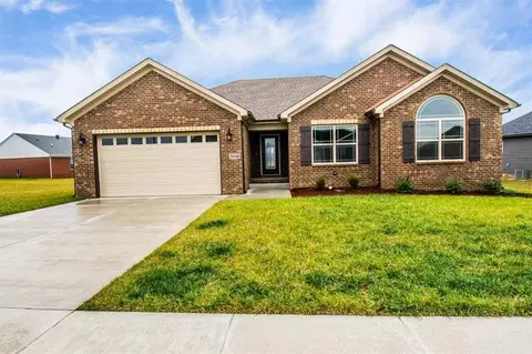 5438 Hackberry Way, Bowling Green, KY 42101