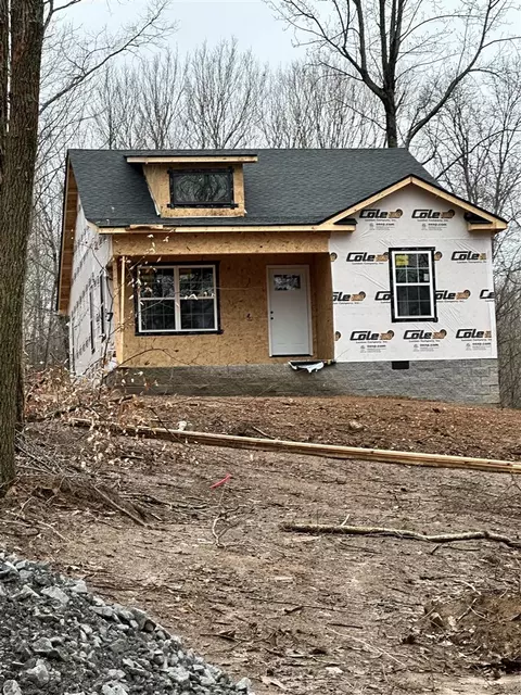 2119 Jefferson School Rd, Scottsville, KY 42164