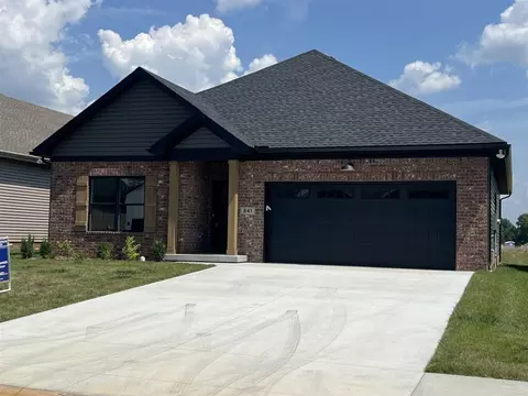 841 Mcintyre St, Bowling Green, KY 42101