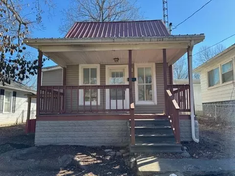 424 Peters St, Central City, KY 42330