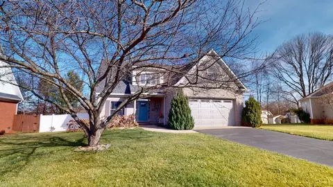 141 Moultrie Ct, Bowling Green, KY 42103