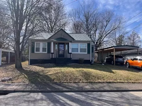 110 Eastview Dr, Glasgow, KY 42141