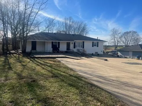 151 Perkins St, Bowling Green, KY 42101