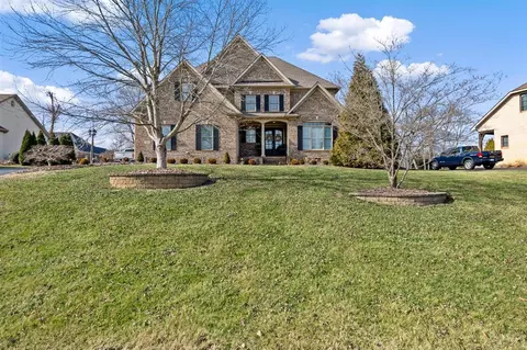 42 Talbott Dr, Bowling Green, KY 42103