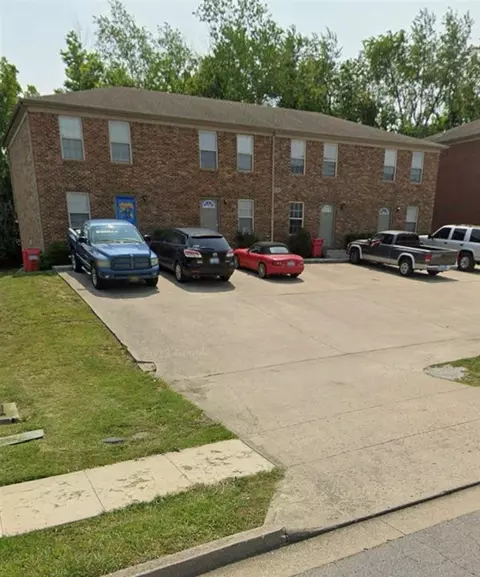 1010 1030 Brooklyn Blvd, Berea, KY 40403