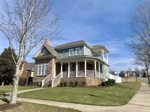 300 Parkhaven Ln, Bowling Green, KY 42103