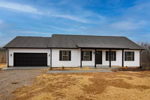 392 Halifax-settle Rd, Scottsville, KY 42164