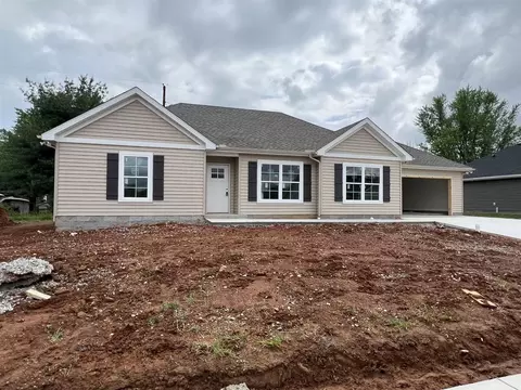 712 Alexander Way, Franklin, KY 42134