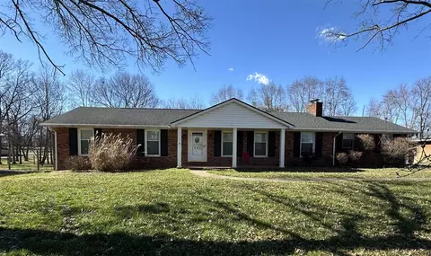 131 Maplemere Dr, Bowling Green, KY 42103