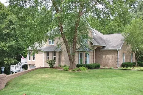 235 Walnut Cove Cir, Scottsville, KY 42164