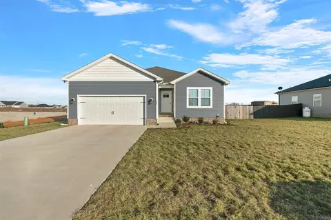 469 White Dogwood Cir, Bowling Green, KY 42101